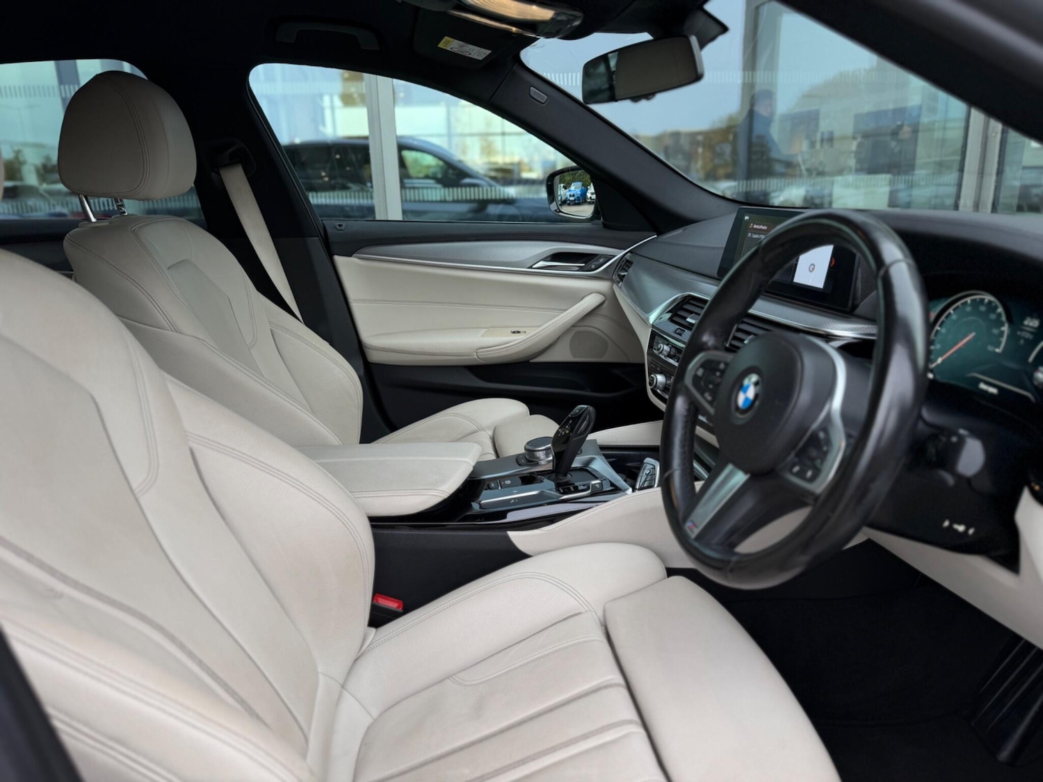 Used BMW 5 Series 2018 for sale - 76434338: Photo 12