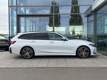 Used BMW 3 Series 2024 for sale - 77332577: Photo