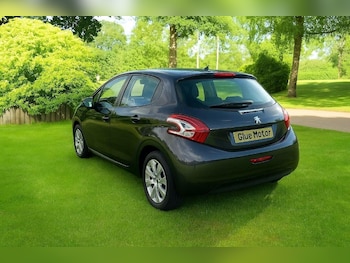 Used Peugeot 208 2013 for sale - 75941641: Photo