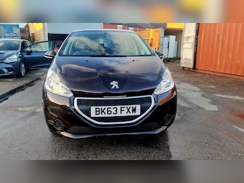 Used Peugeot 208 2013 for sale - 75941641: Photo