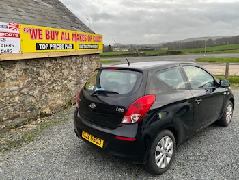 Used Hyundai i20 2013 for sale - 77659488: Photo