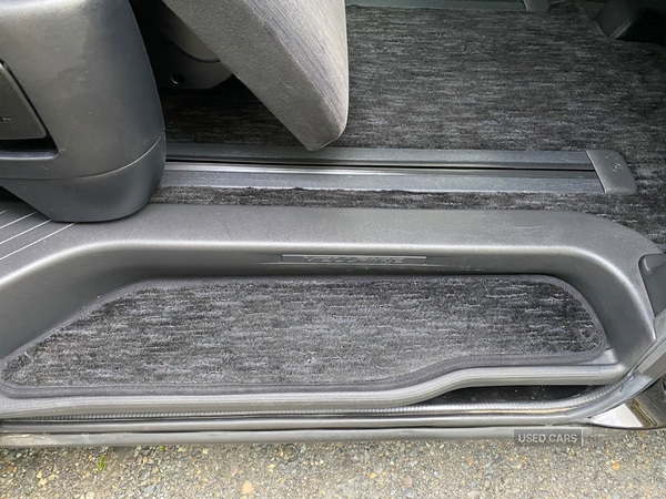 Used Toyota Vellfire for sale - 76073302: Photo 9