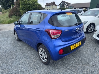 Used Hyundai i10 2019 for sale - 79034775: Photo
