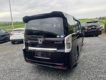 Used Honda Stepwagon 2014 for sale - 78677087: Photo