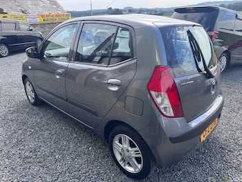 Used Hyundai i10 2010 for sale - 79670692: Photo