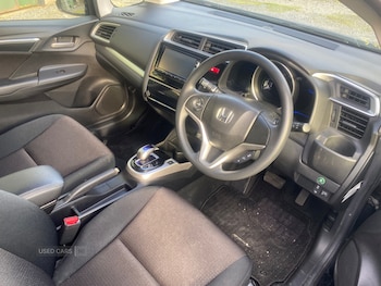 Used Honda Jazz 2015 for sale - 76109939: Photo
