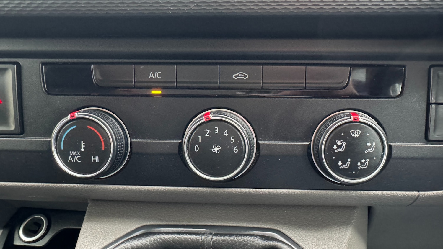 Used Volkswagen Transporter 2021 for sale - 78133650: Photo 15