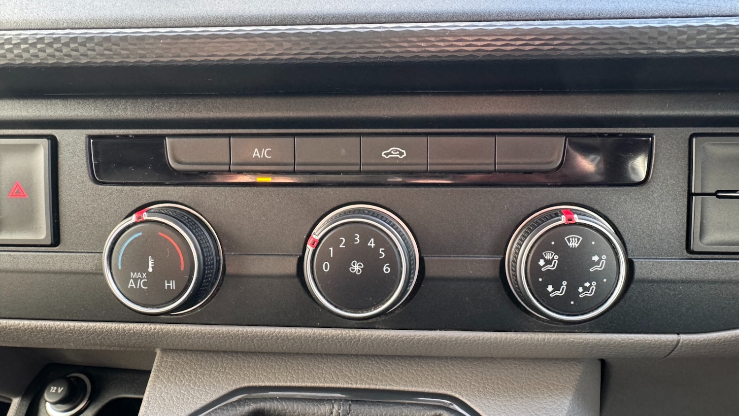 Used Volkswagen Transporter 2023 for sale - 77877200: Photo 13