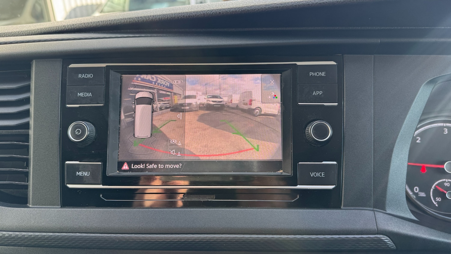 Used Volkswagen Transporter 2023 for sale - 77877200: Photo 14