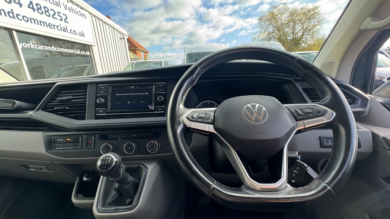 Used Volkswagen Transporter 2023 for sale - 77877200: Photo 17