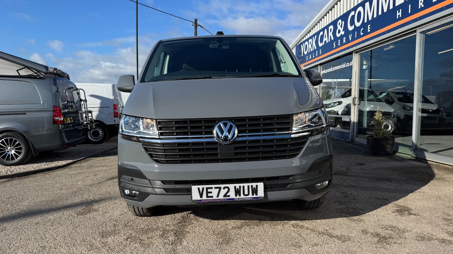 Used Volkswagen Transporter 2023 for sale - 77877200: Photo 2