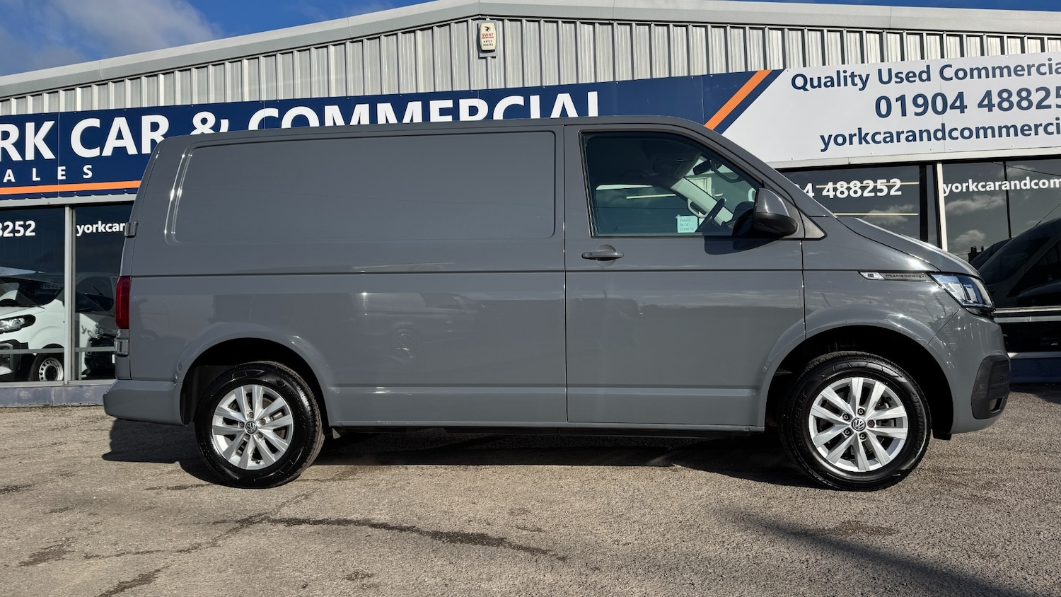 Used Volkswagen Transporter 2023 for sale - 77877200: Photo 4