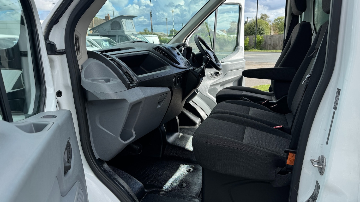 Used Ford Transit 2019 for sale - 75980817: Photo 14