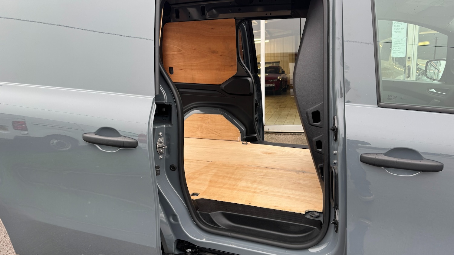 Used Nissan Other 2023 for sale - 77234267: Photo 9