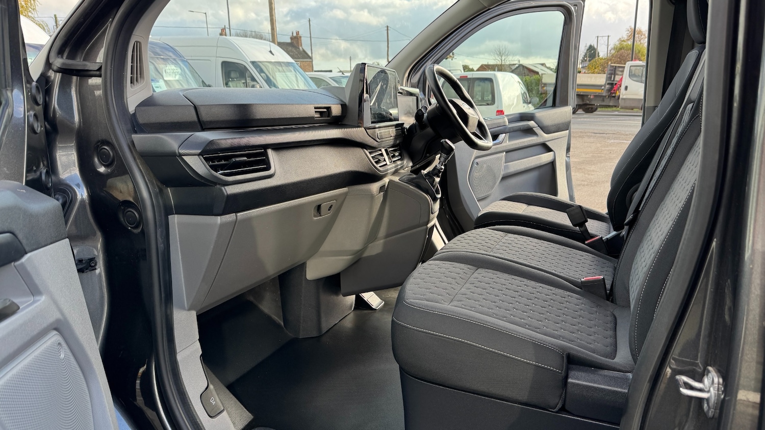 Used Ford Transit Custom 2024 for sale - 76588391: Photo 12