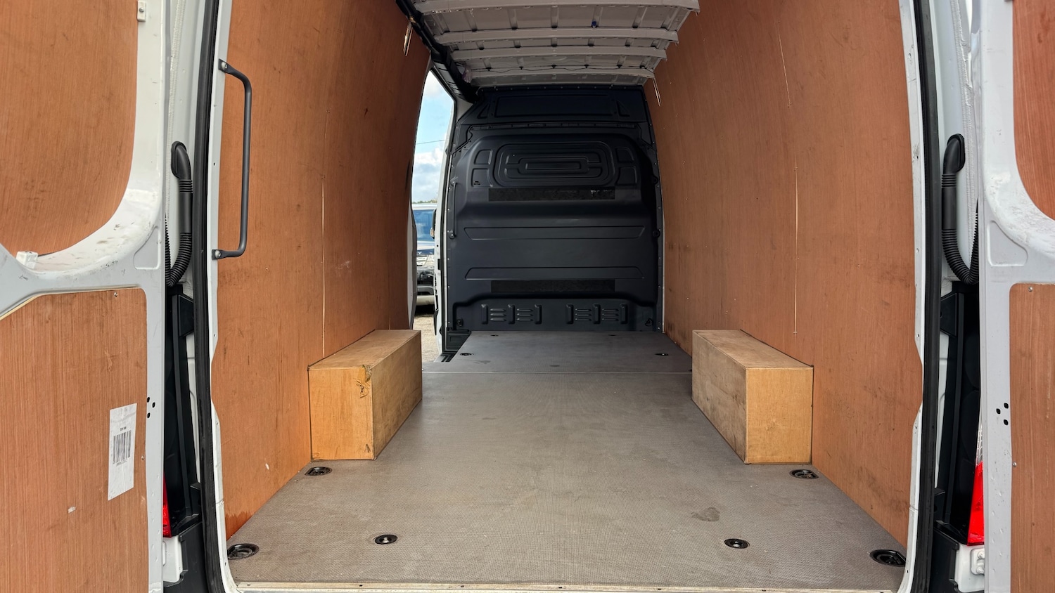 Used Mercedes-Benz Sprinter 2024 for sale - 76588370: Photo 8