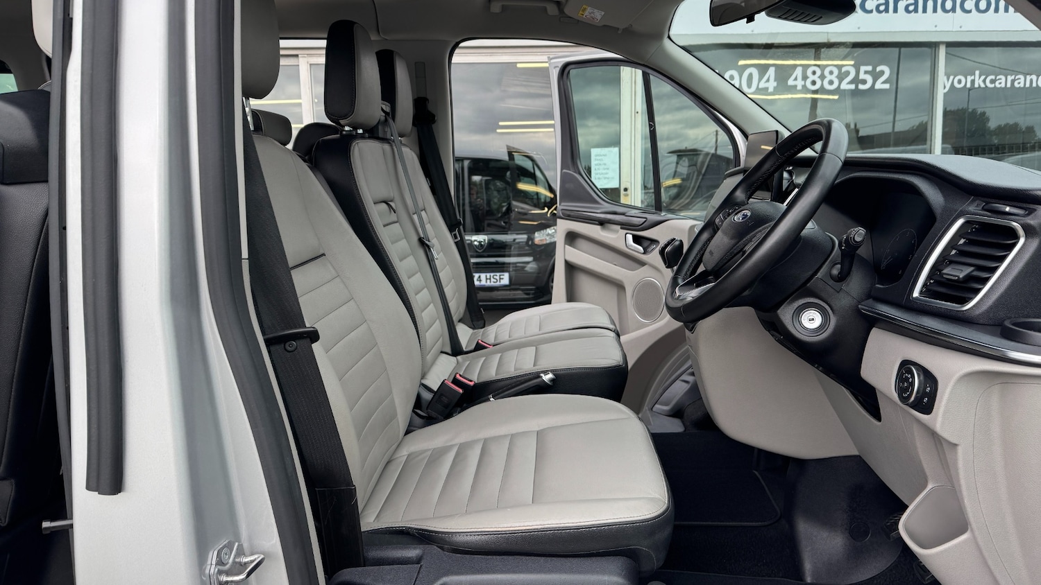 Used Ford Tourneo Custom 2022 for sale - 76007586: Photo 8