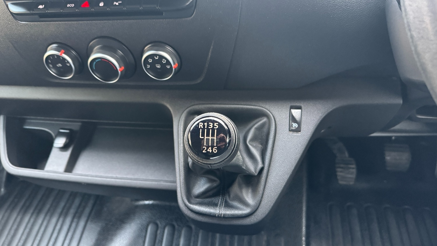 Used Nissan Interstar 2022 for sale - 76748978: Photo 16