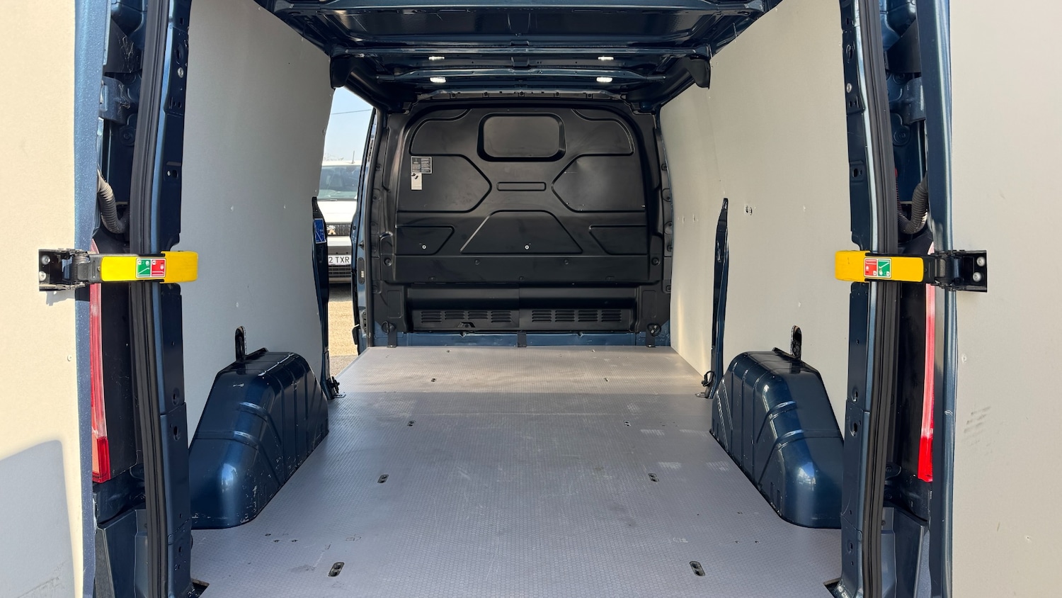 Used Ford Transit Custom 2021 for sale - 77931725: Photo 10