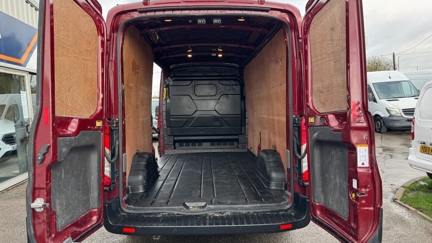 Used Ford Transit 2021 for sale - 76663681: Photo 7