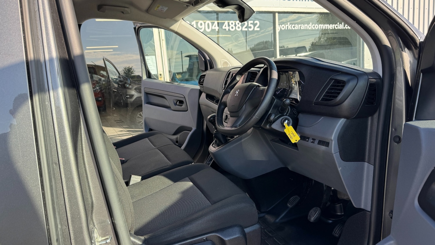 Used Peugeot Expert 2022 for sale - 76117379: Photo 11