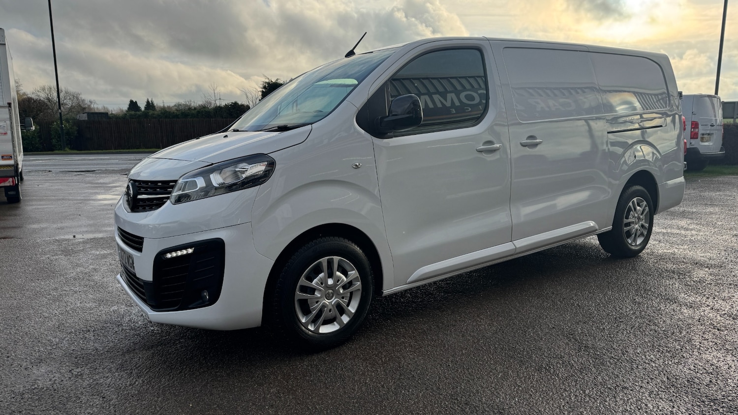 Used Vauxhall Vivaro 2023 for sale - 77521932: Photo 3