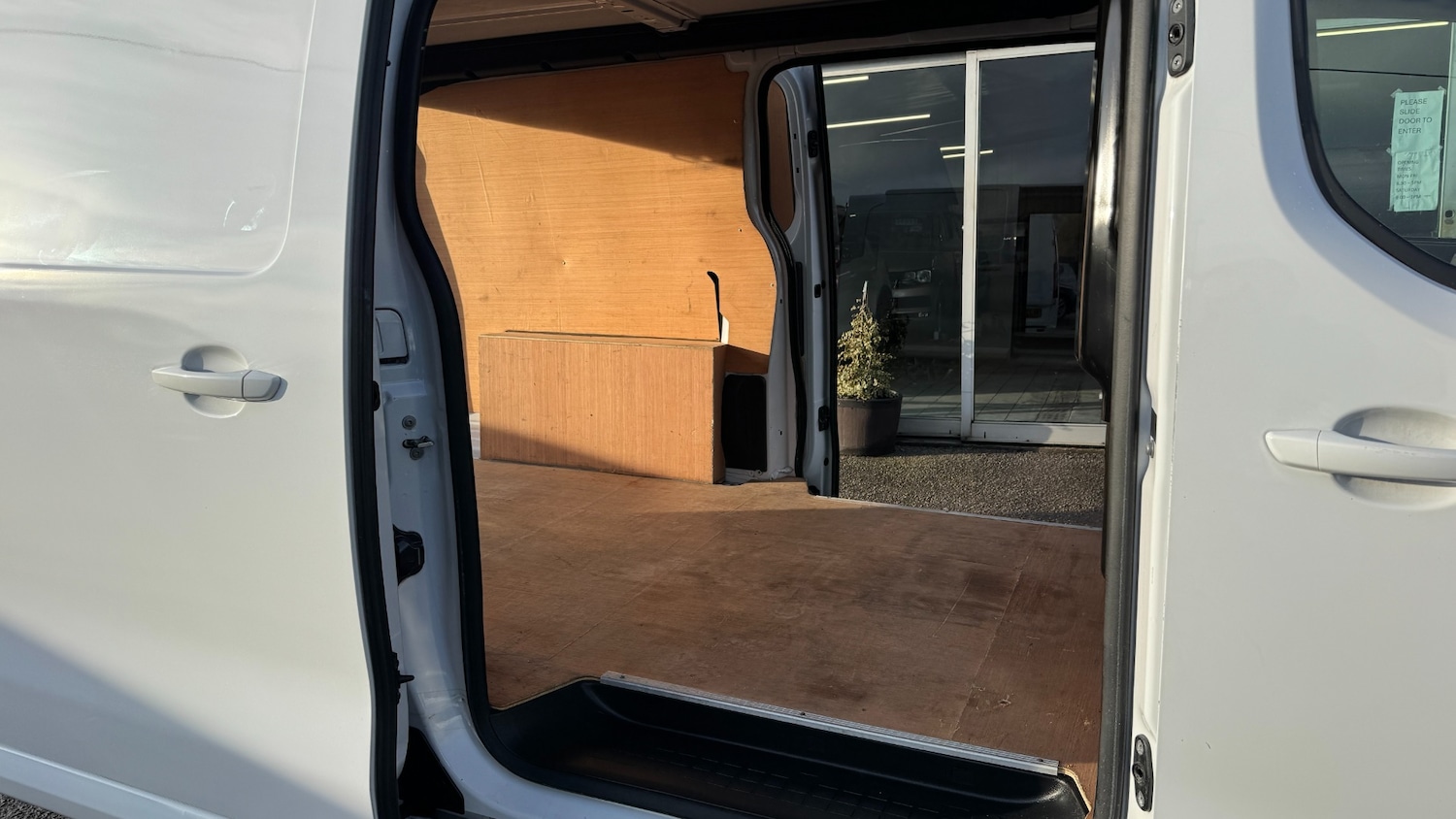 Used Vauxhall Vivaro 2023 for sale - 77521932: Photo 9