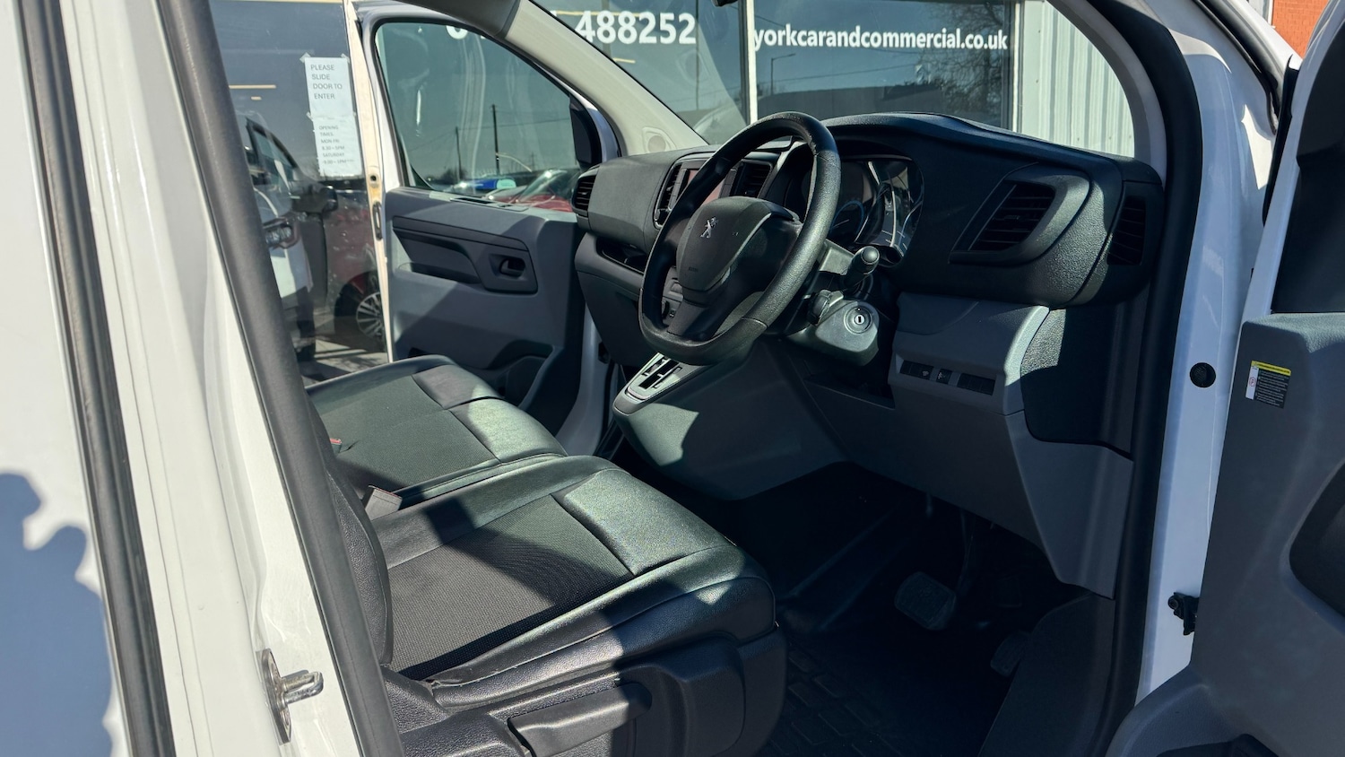 Used Peugeot Expert 2022 for sale - 77565789: Photo 11