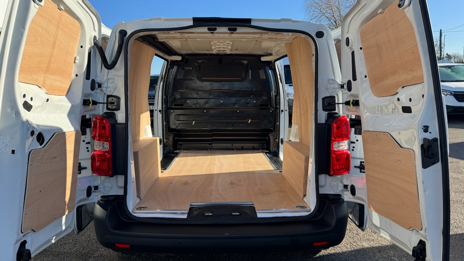 Used Peugeot Expert 2022 for sale - 77565789: Photo 8