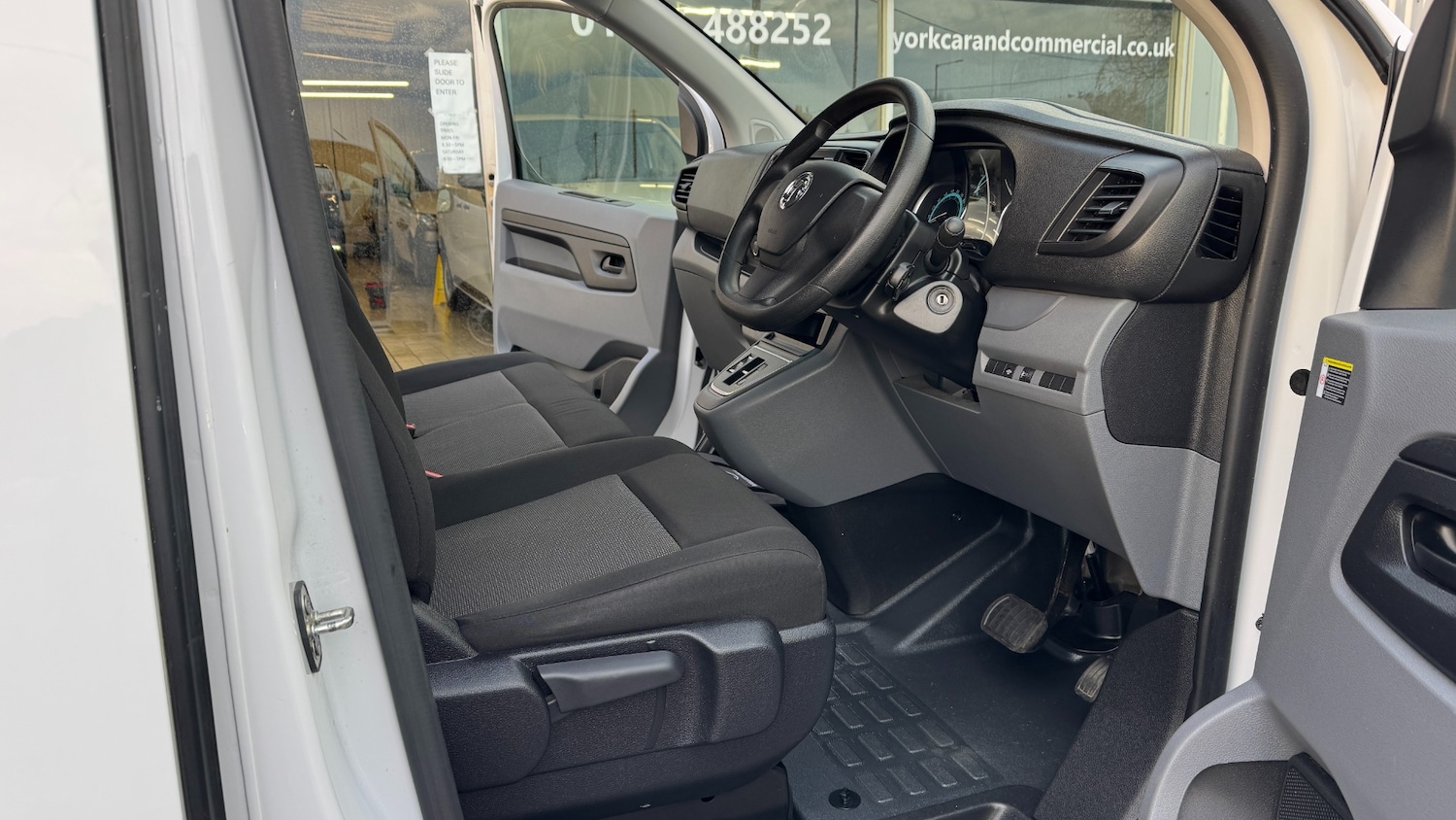 Used Vauxhall Vivaro 2022 for sale - 77629701: Photo 11