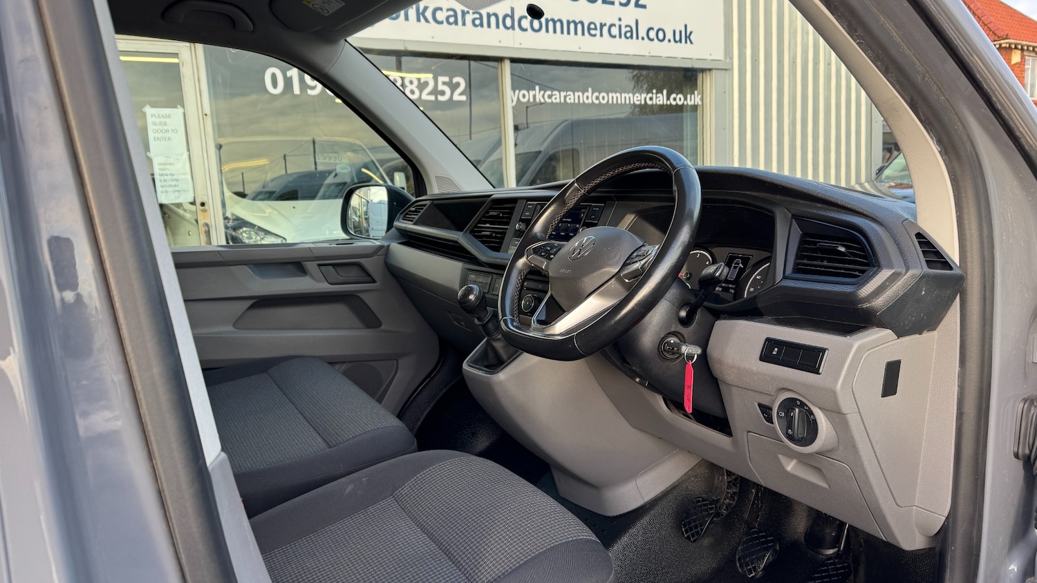 Used Volkswagen Transporter 2021 for sale - 76663628: Photo 11