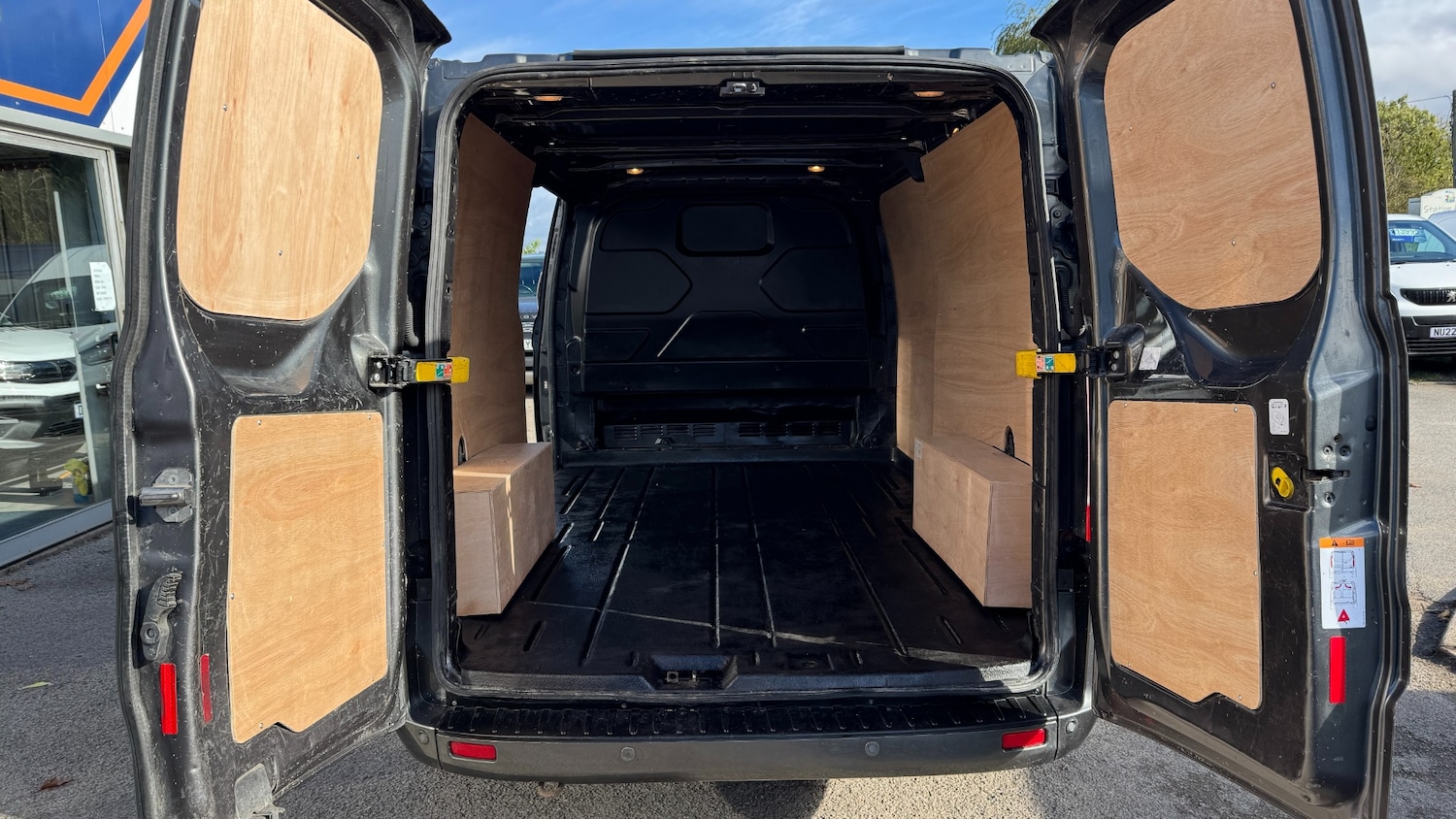 Used Ford Transit Custom 2019 for sale - 76374120: Photo 7