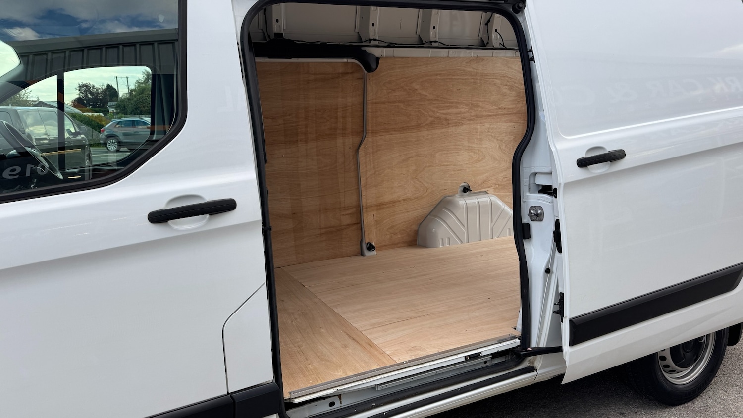 Used Ford Transit Custom 2020 for sale - 76117550: Photo 10