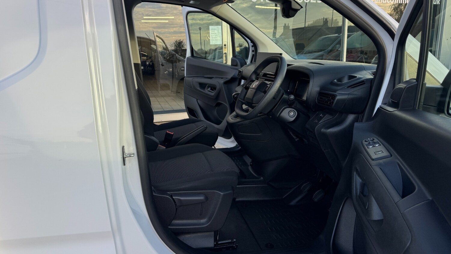 Used Vauxhall Combo 2024 for sale - 76243287: Photo 11