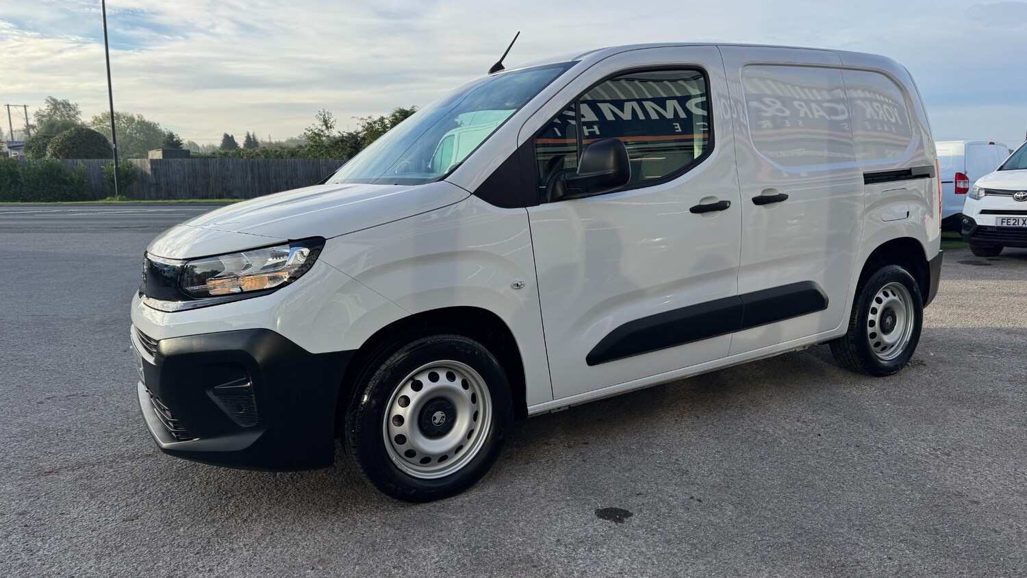 Used Vauxhall Combo 2024 for sale - 76243287: Photo 3