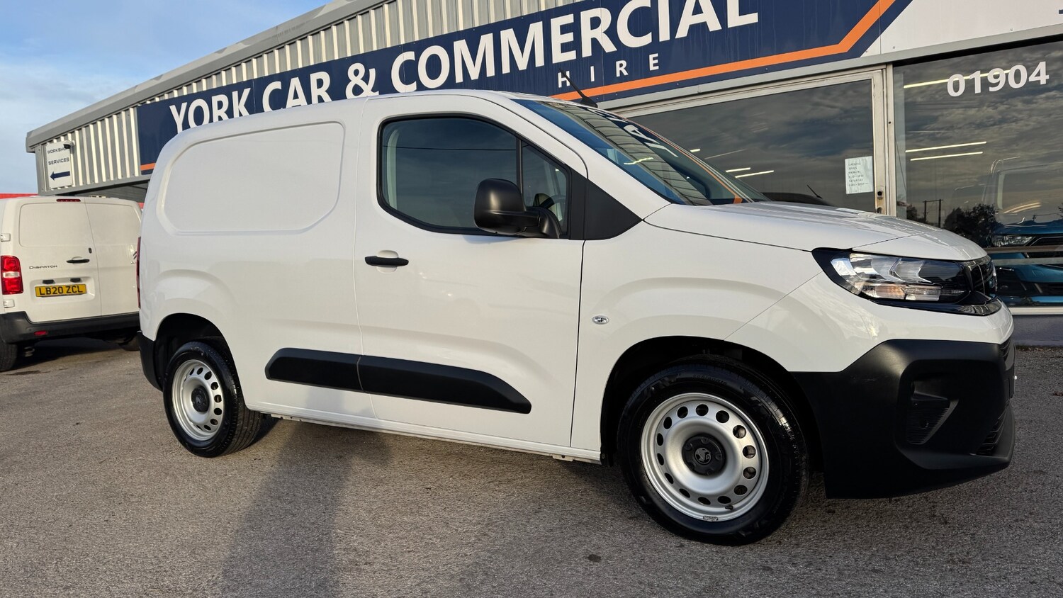 Used Vauxhall Combo 2024 for sale - 76243287: Photo 4