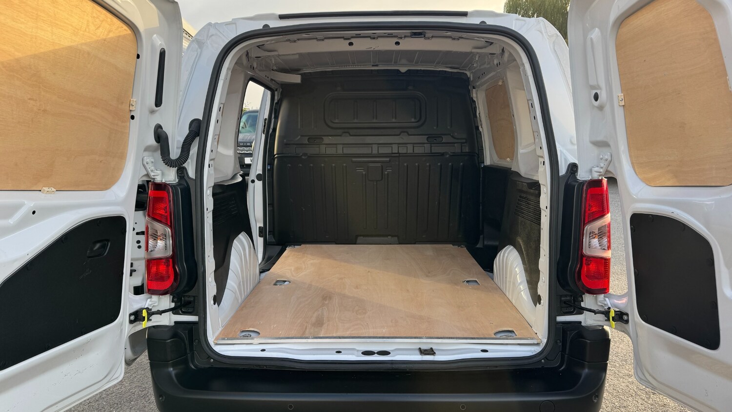 Used Vauxhall Combo 2024 for sale - 76243287: Photo 8