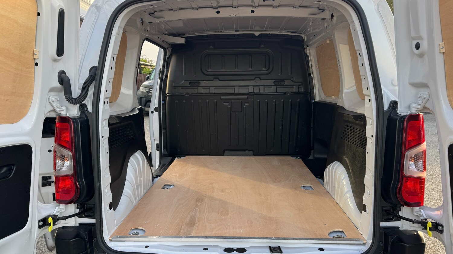 Used Vauxhall Combo 2024 for sale - 76243287: Photo 9