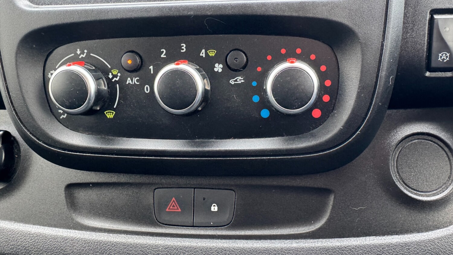 Used Renault Trafic 2021 for sale - 77951061: Photo 17