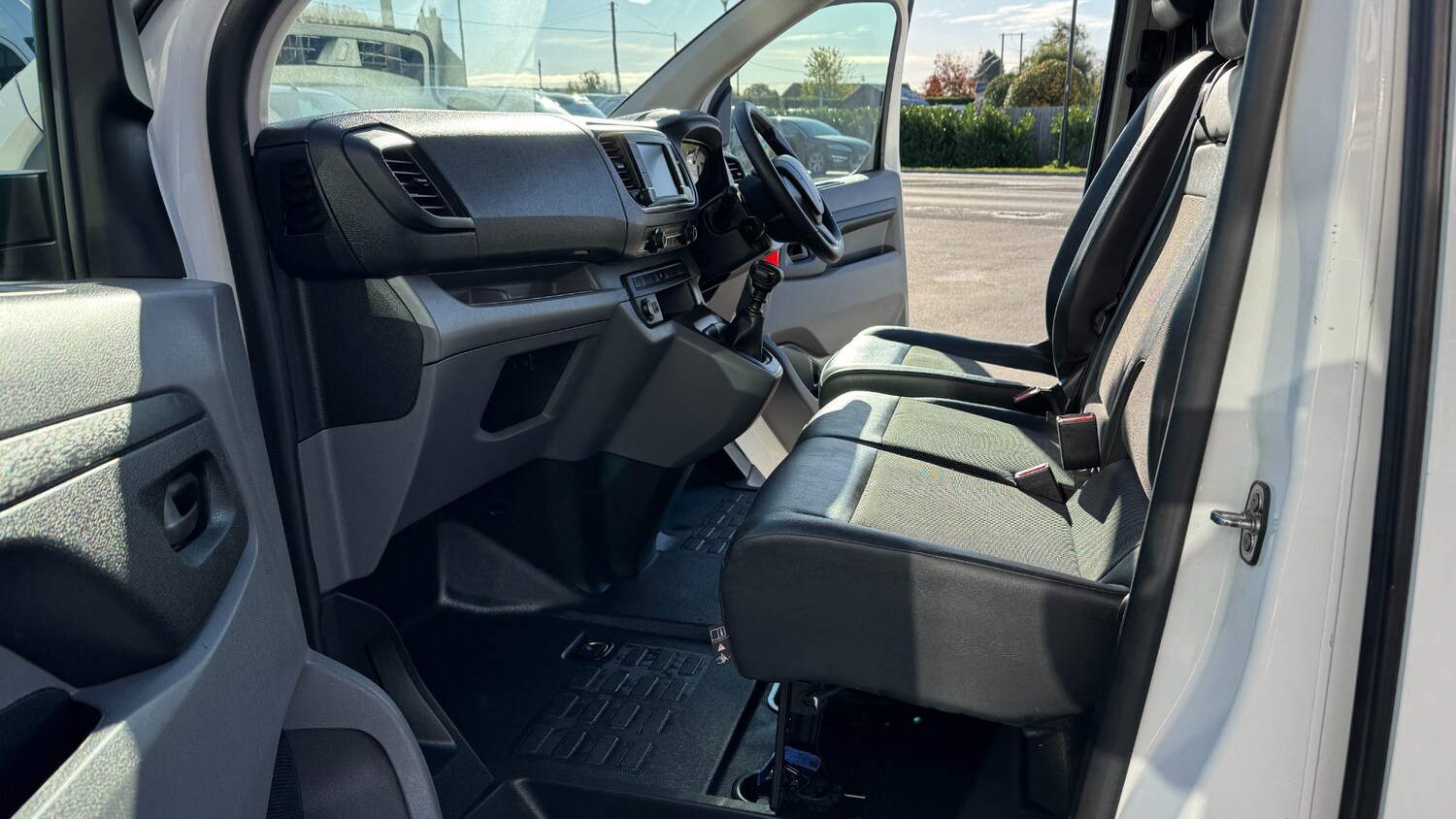 Used Peugeot Expert 2022 for sale - 76374389: Photo 13