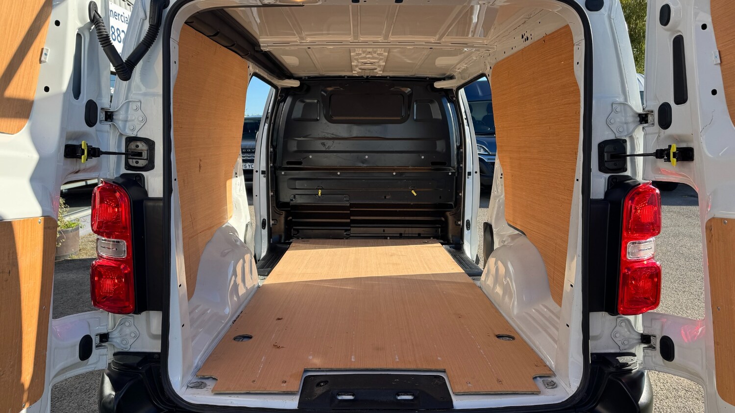 Used Peugeot Expert 2022 for sale - 76374389: Photo 8