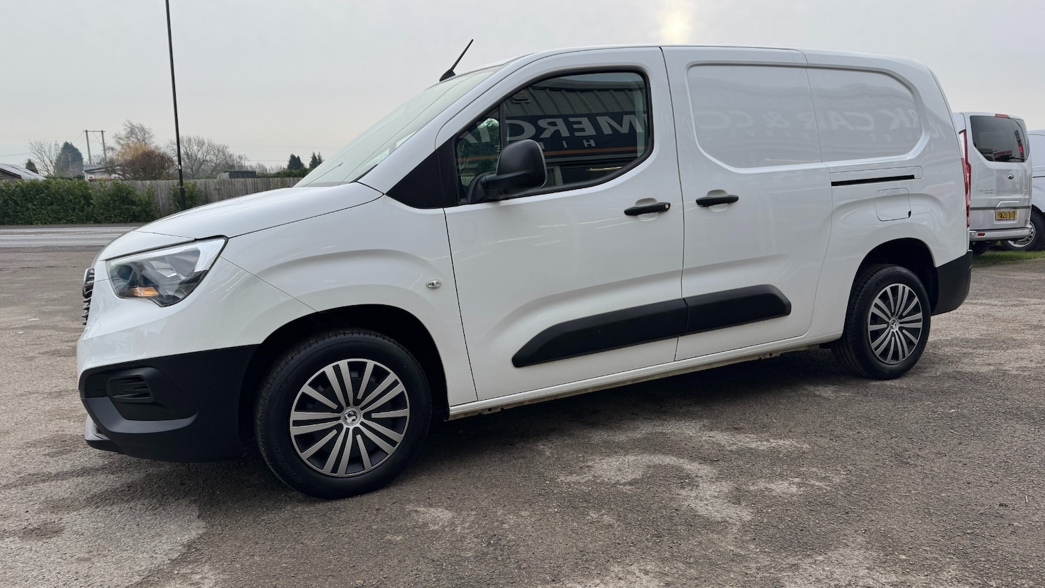 Used Vauxhall Combo 2019 for sale - 77137380: Photo 3