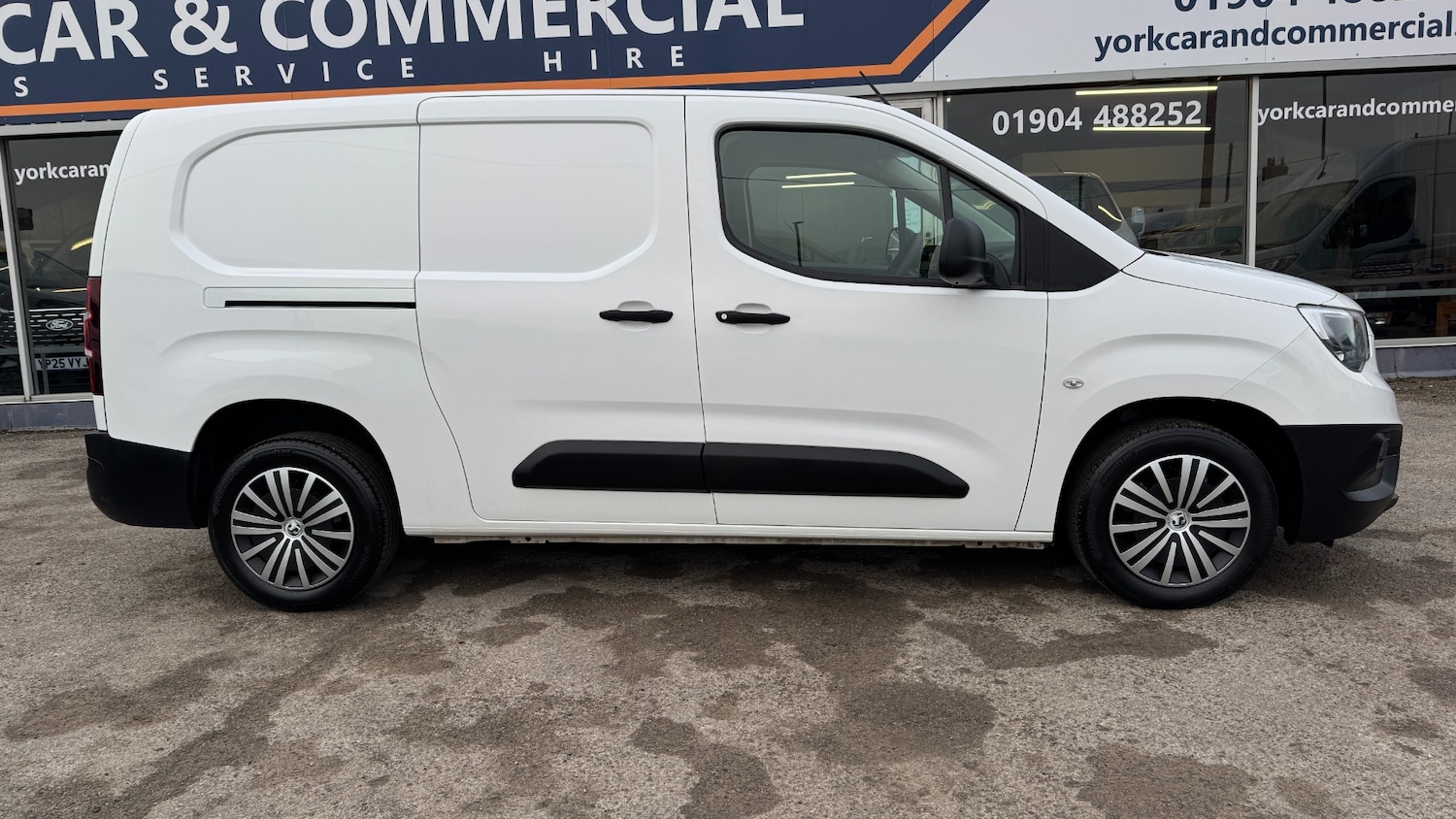 Used Vauxhall Combo 2019 for sale - 77137380: Photo 4
