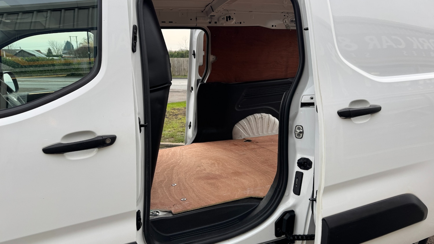 Used Vauxhall Combo 2019 for sale - 77137380: Photo 8