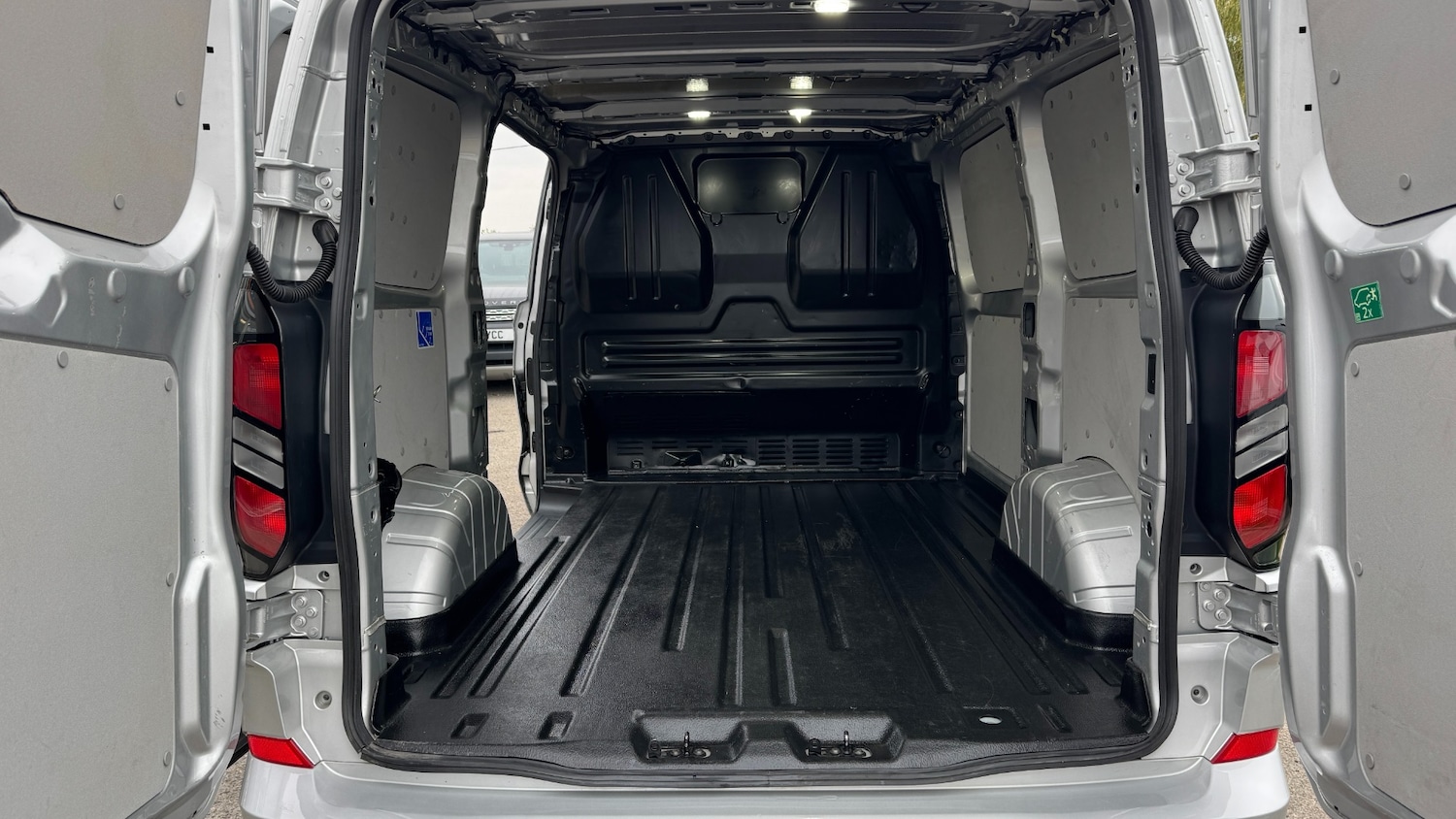 Used Ford Transit Custom 2024 for sale - 76309726: Photo 9