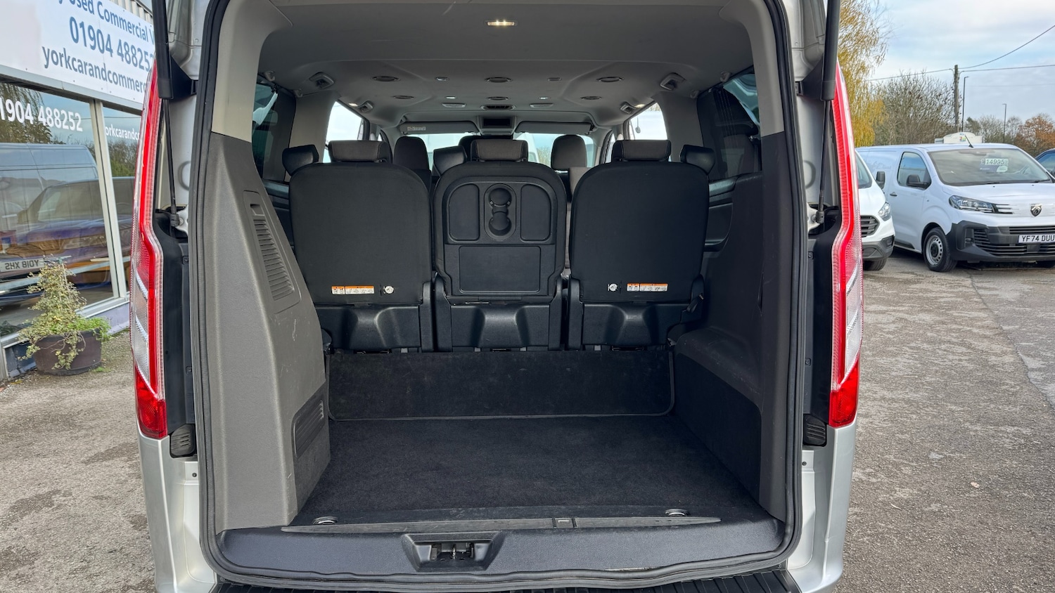 Used Ford Tourneo Custom 2020 for sale - 76861952: Photo 11