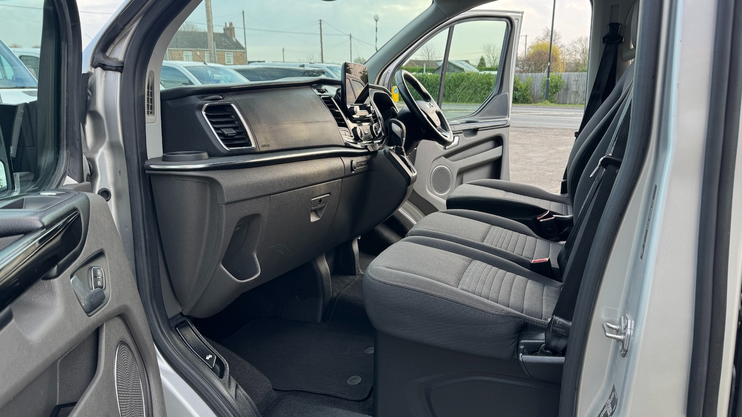 Used Ford Tourneo Custom 2020 for sale - 76861952: Photo 14