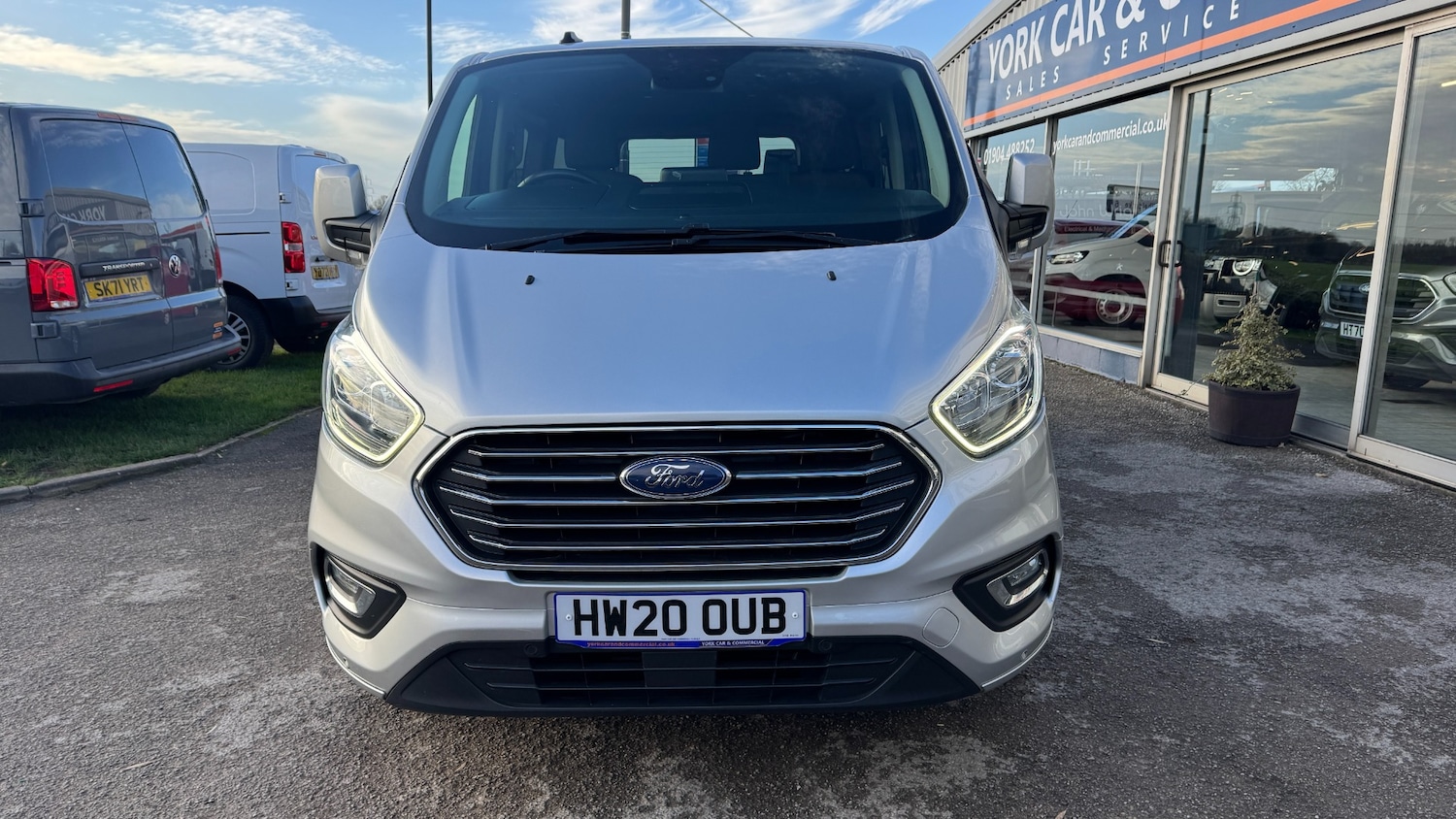 Used Ford Tourneo Custom 2020 for sale - 76861952: Photo 2