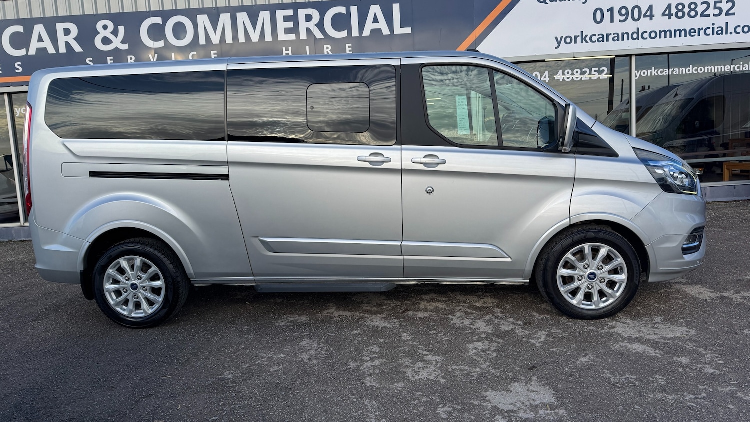 Used Ford Tourneo Custom 2020 for sale - 76861952: Photo 4