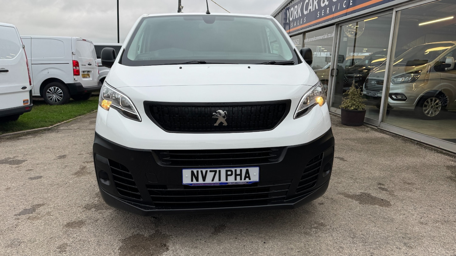 Used Peugeot Expert 2022 for sale - 77034475: Photo 2